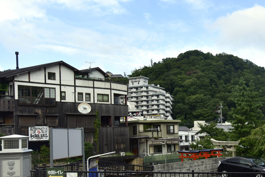 山區(qū)建筑