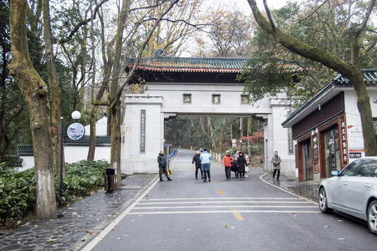 岳麓山大門
