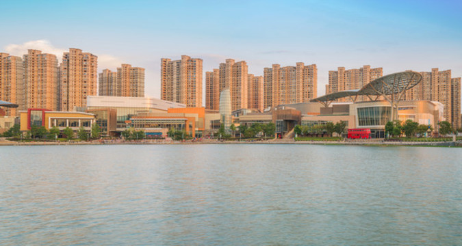 無錫蠡湖風(fēng)光和城市建筑天際線