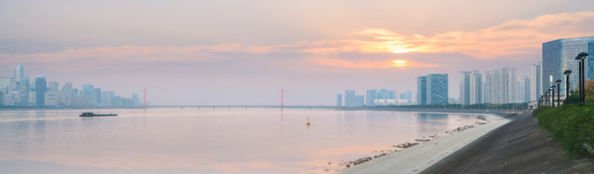 浙江杭州城市建筑和錢塘江風(fēng)光