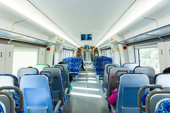 火車廂內(nèi)部