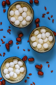元宵節(jié)里的湯圓