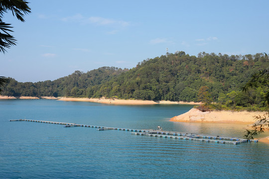 萬綠湖浮道