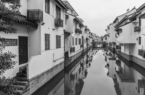 小橋流水人家