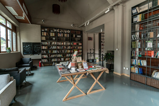 溫馨書店
