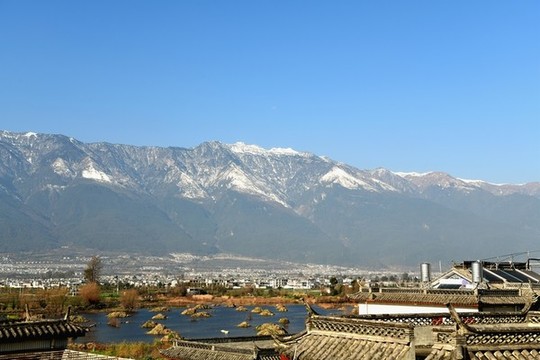 大理古城與蒼山雪