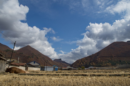 高山藍(lán)天云彩