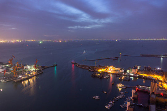 青島碼頭夜景