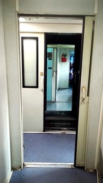 火車車廂連接處