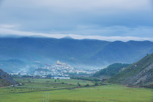 中國(guó)云南省松贊林寺旅游風(fēng)光