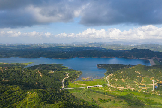 青島百果山景區(qū)湖泊