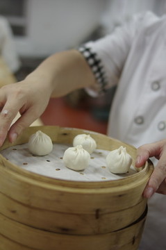 做餃子