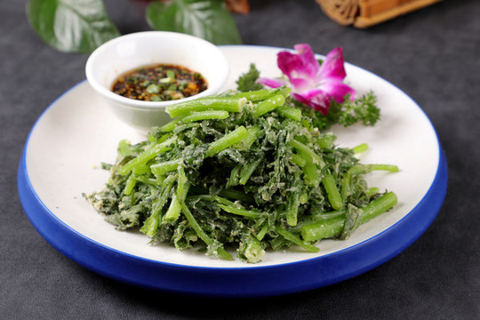 粉蒸茼蒿