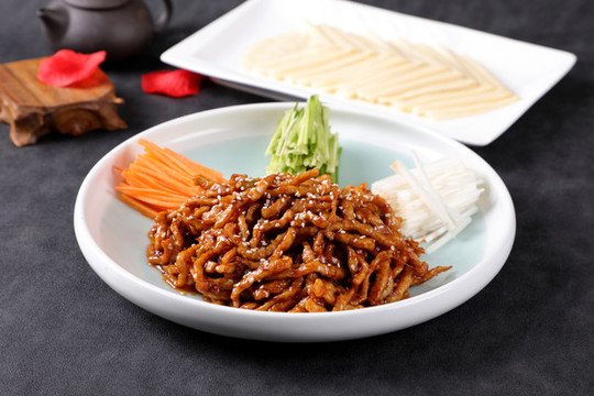 京醬肉絲