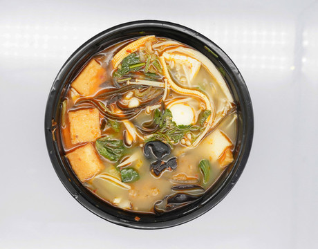砂鍋燙菜米線
