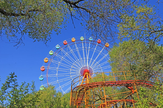 黑龍江齊齊哈爾龍沙公園摩天輪