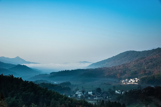 中國(guó)皖南山區(qū)自然風(fēng)光和古村落