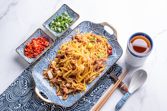 土豆絲炒肉