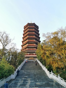 古建九層寶塔