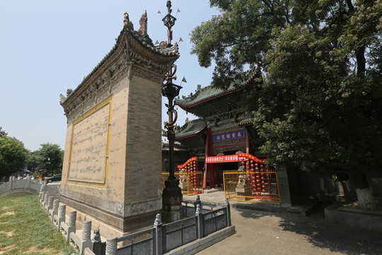 照壁門樓