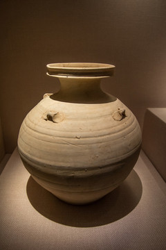 青釉瓷盤口壺