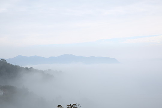 縣河馬鞍山云霧六