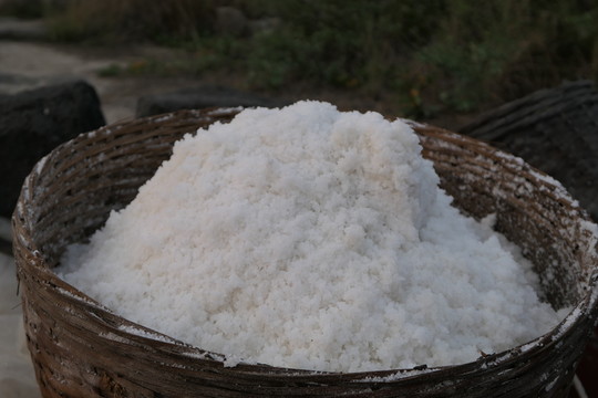 千年鹽田粗鹽結(jié)晶