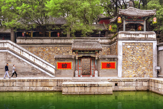 頤和園蘇州河風(fēng)光