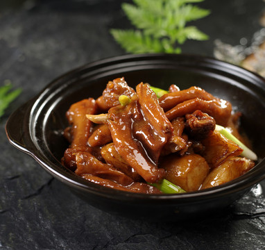 鵝掌燜茄子
