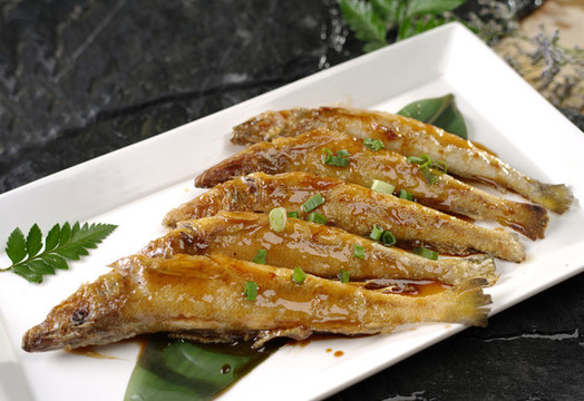 香煎沙尖魚