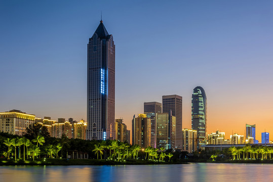 中國海南?？跒I海大道建筑群夜景