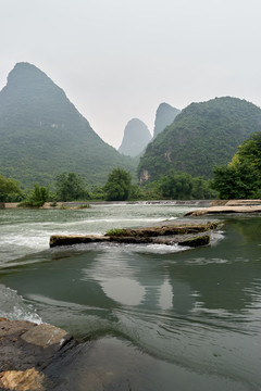 陽(yáng)朔遇龍河