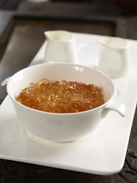 冰花椰汁桃膠
