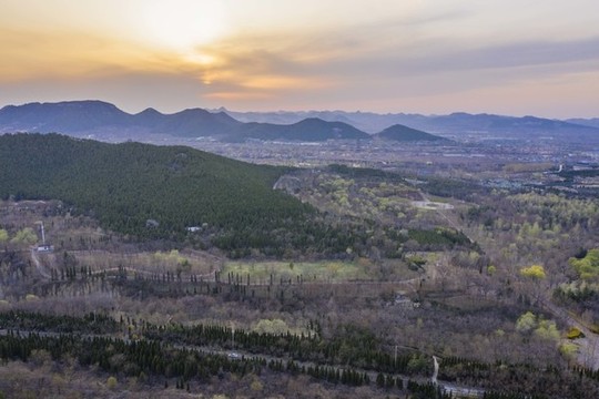 航拍山東青州森林公園春景