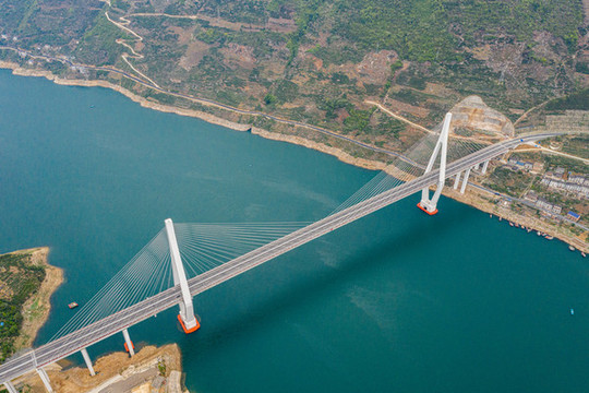 秭歸香溪河大橋