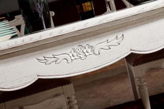 欧美古典餐桌雕刻特写