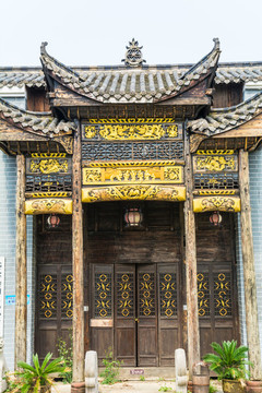 古建筑大門