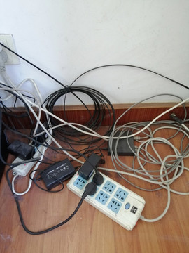 電線插座