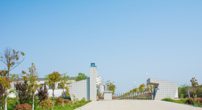 工廠大門