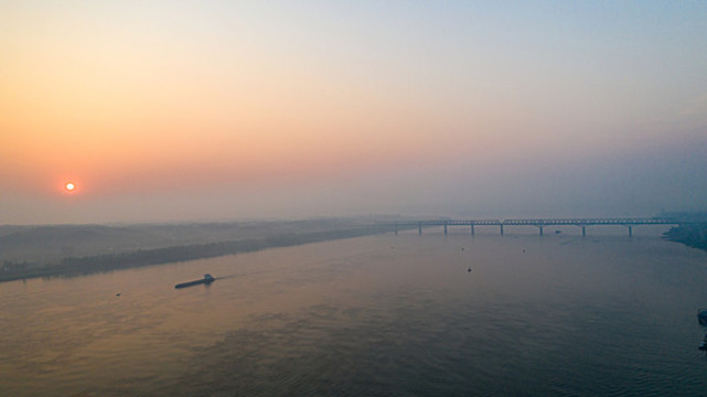 長江的早晨