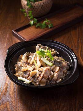 清燜鯇魚煲