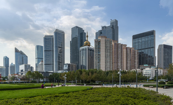 青島現(xiàn)代建筑景觀天際線