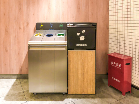 室內(nèi)垃圾桶