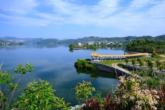 清江風(fēng)光