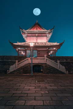 武漢武昌楚望臺城樓夜景