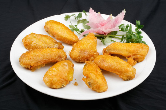 金牌蒜香翅