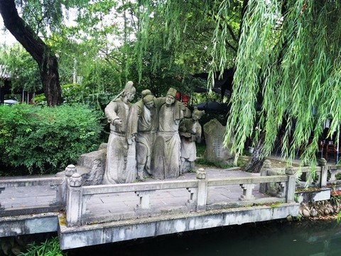 詩(shī)人雕像