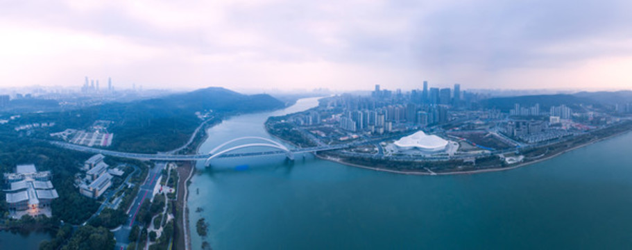 南寧大橋廣西五象新區(qū)航拍夜景燈