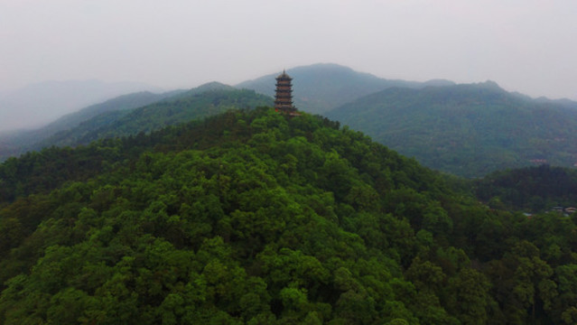 玉壘山