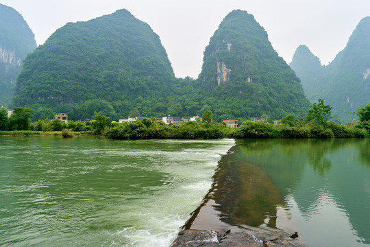 山清水秀